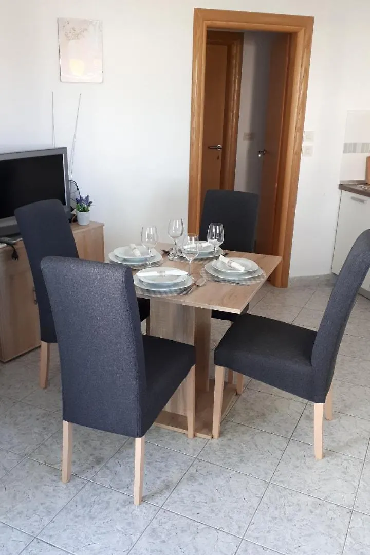 Apartment Dana Zadar